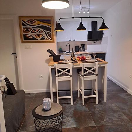 Apartment "Marija" - Otok วีร์ ภายนอก รูปภาพ